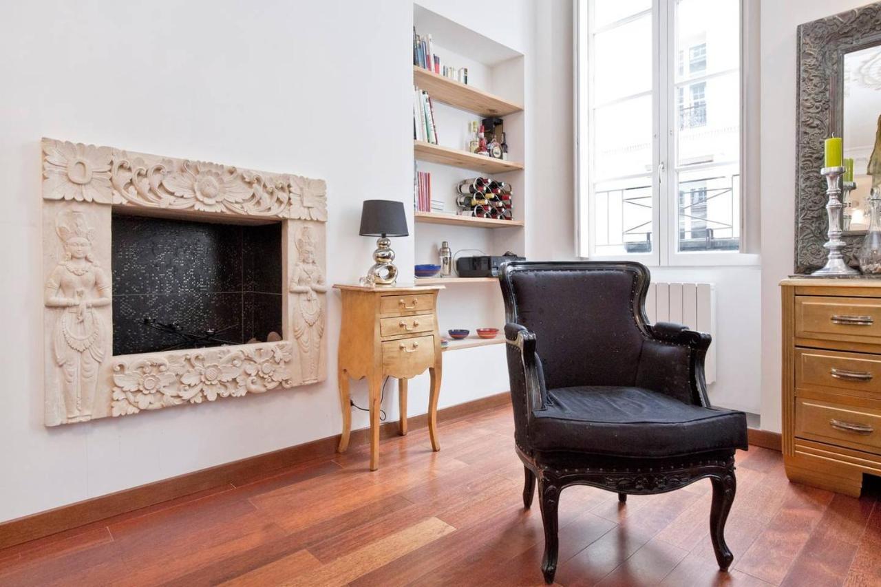 Romantic Apartment Close To Le Marais ปารีส ภายนอก รูปภาพ
